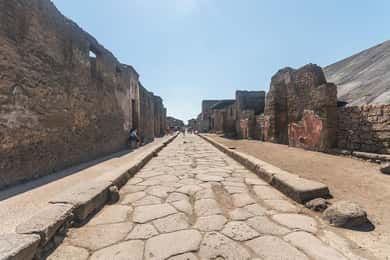 Transfer fra Positano til Napoli og guidet tur til Herculaneum