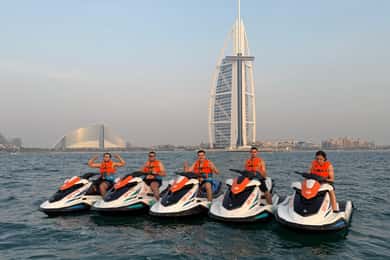 Jetski/visita la splendida architettura degli Emirati dal mare con foto