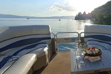 Ohrid Wine Tasting Boat Cruise - Ubegrænset vin