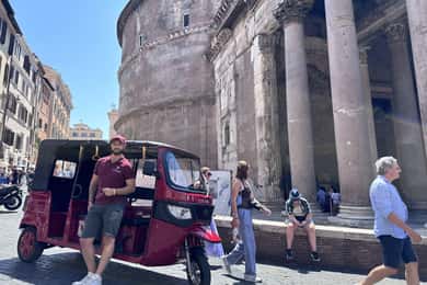 E-Tuk Tour: Highlights of Rome