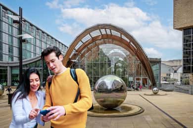 Sheffield: City Walking Tour and Exploration Game