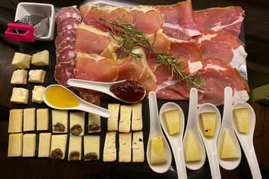 Roma: Matrundtur i Trastevere med middag og god vin