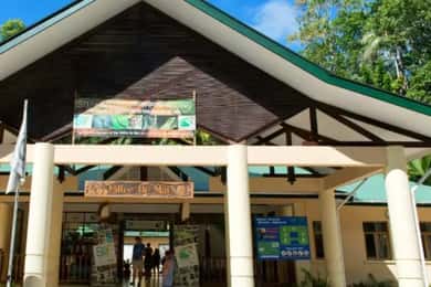 Praslin : Tour (partagé)