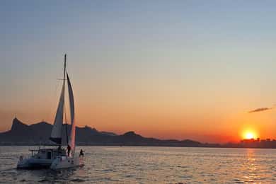 Rio de Janeiro: 3 hours Shared Catamaran Sailing Tour