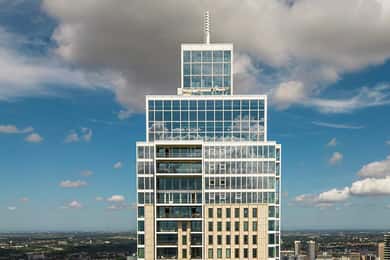 Rotterdam: Celest Entry with Cocktail & View Experience