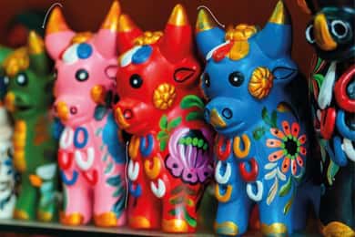 Cusco: Paint your own Torito of Pucara | Art and Culture|