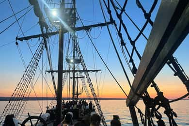 Gdansk: 8:30PM Evening Cruise With Live Music on Black Pearl