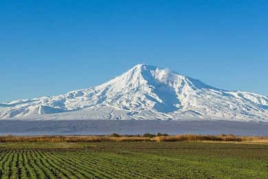 Wine tour Areni Noravank Khor Virap Areni cave