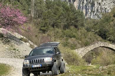 Da Berat: Canyon di Osumi, cascata di Bogova e Pirro Goshi...