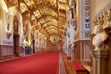 From London: Stonehenge & Windsor Castle Tour with Tickets