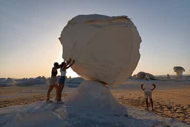 Cairo: Bahariya Oasis & White Desert A Private Day Adventure