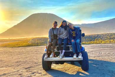 From Malang: Shared Bromo Sunrise Tour with Breakfast