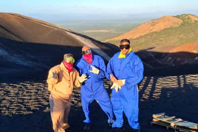 Managua: Sandboarding Cerro Negro, Leon City & Kathedrale