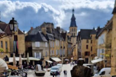 Sarlat: Travel Sketchbook