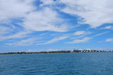 Noumea: Master Islet Roundtrip Ferry COMING ON CRUISE SHIP