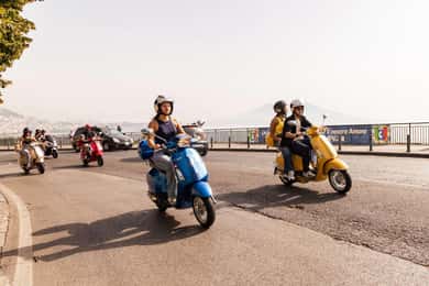 Napoli: Food Tour by Vespa