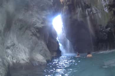 Tur til Kourtaliotiko-kløften og Preveli-stranden
