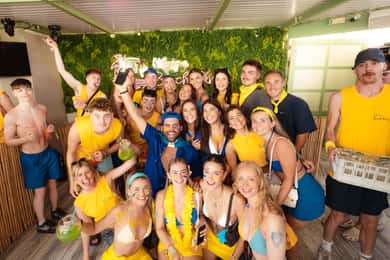 Ios: Pub Crawl com 5 locais, 5 shots e 5 entradas VIP