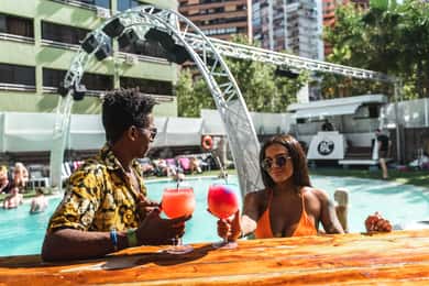 Benidorm: BC Music Resort™ Piscina, DJ y Entrada de Fiesta Diurna