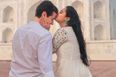 New Delhi: Premier Taj Mahal, Agra Fort & Baby Taj Tour