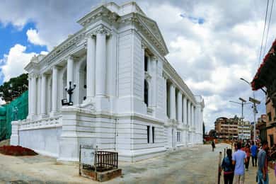 Kathmandu Walk: Thamel, Basantapur, & Ason -Shop and Explore
