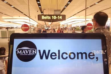 Singapur: Traslado al aeropuerto/puerto marítimo con Meet&Greet de llegada