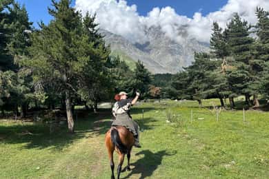 Kazbegi : Excursion à cheval au coucher du soleil à partir de Rooms Hotel Kazbegi