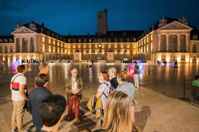 Dijon: Visita nocturna en francés