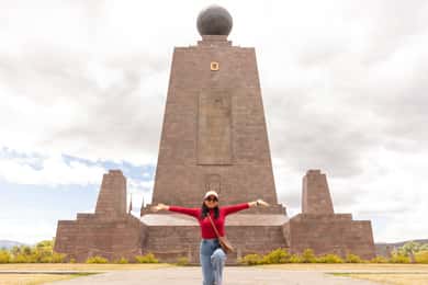 Quito: Mitad del Mundo, Monumento, Museodel Sol e Cráter
