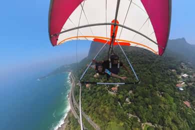 Rio de Janeiro: Hang Gliding or Paragliding Experience
