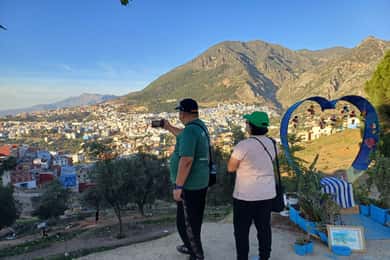 Desde Tánger: traslado privado a Fez pasando por Chefchaouen.