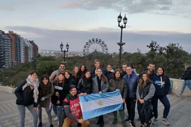 Tour a piedi gratuito di La Docta "Cordoba moderna".