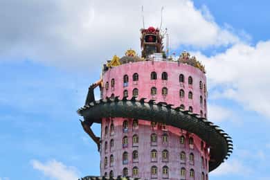 Bangkok: Floating Market, Dragon Temple, Na Satta Museum