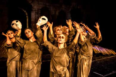 Friluftsteaterföreställning ”SIX WOMEN in Greek Tragedy”