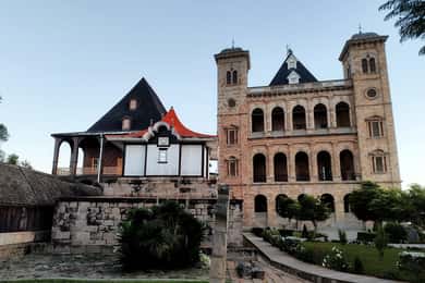 Antananarivo: Lemurenpark & Stadtführung