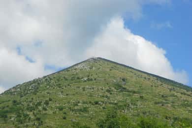 From Belgrade: Rtanj Mountain Hike Day Trip with Guide