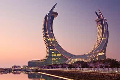 Doha: Guided City Tour with Airport and Hotel Pickup