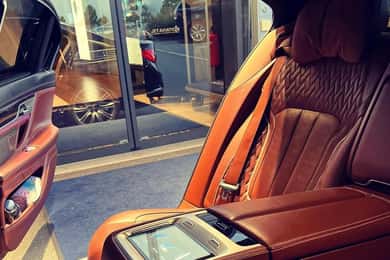 Geneva:Private Transfer from/to the airport to Geneva center