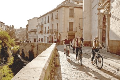 Granada: Electric Bike Tour of Albayzin and Sacromonte