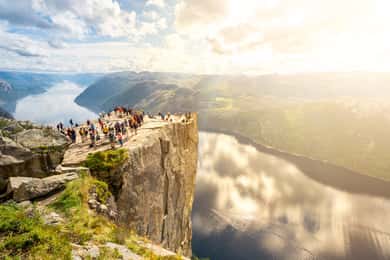 From Stavanger: Pulpit Rock Guided Hike with Pickup