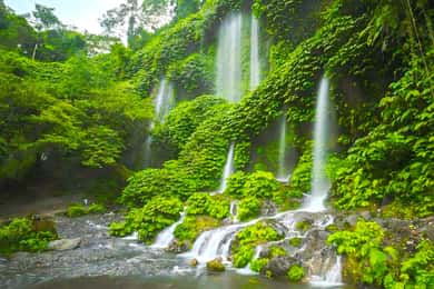 Lombok: Benang Stokel, Benang Kelambu, Culture, & Beach Tour