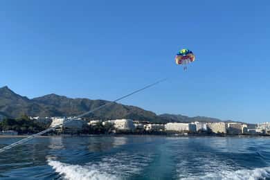 Marbella vista das alturas: Parasailing