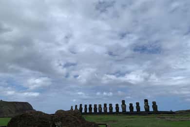 Passeio particular: onde nasceu a história dos moais