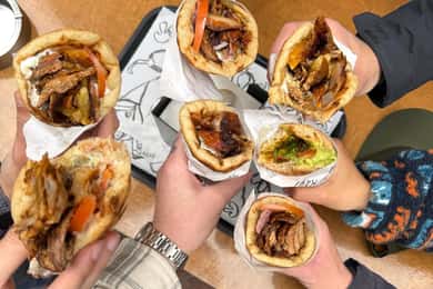 No Diet Club - Tour gastronómico local único em Atenas!