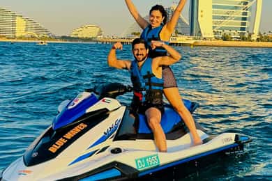 Europa-baserat jetski-företag i Dubai: Upplev jetski till Burj