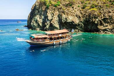 Vanuit Antalya/Kemer: Suluada-boottocht met lunch en snorkelen
