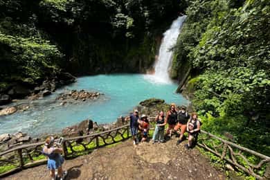 La Fortuna: Rio Celeste, sengångare, kaffe och choklad