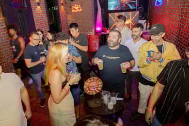 Túra São Paulo bárjaiban és szórakozóhelyein. Pubcrawl SP