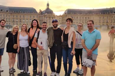 Exclusive! Bordeaux: Nighttime Highlights Walking Tour