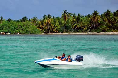 Aventura em lancha rápida e mergulho com snorkel em Punta Cana